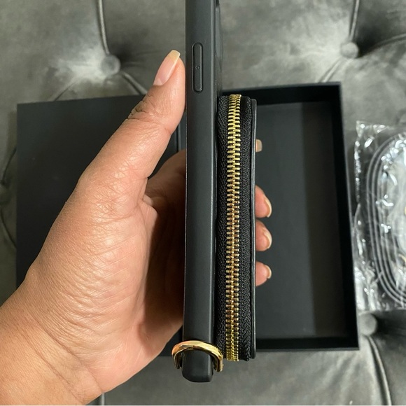 New iPhone 11 Pro Max Wilken Leather iPhone Crossbody Phone Case with Wallet - Picture 14 of 14